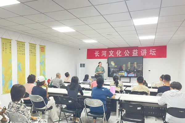 紫竹院街道车南里温馨家园开展“陶瓷文化进社区”艺术交流活动